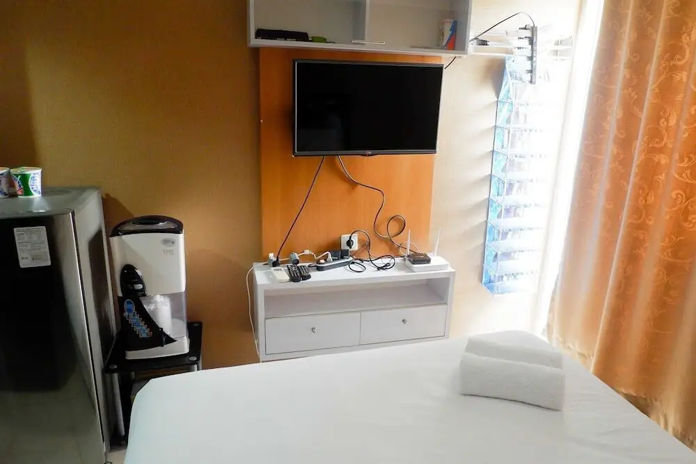 Great Location Studio Belmont Apartment near Puri Mall — фото 1
