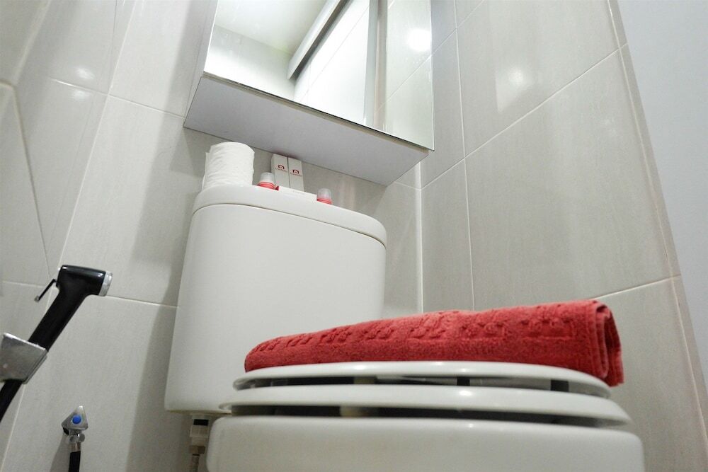 Джакарта: Great Location Studio Belmont Apartment near Puri Mall