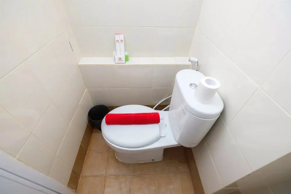 Джакарта: Modern Studio Bassura City Apartment