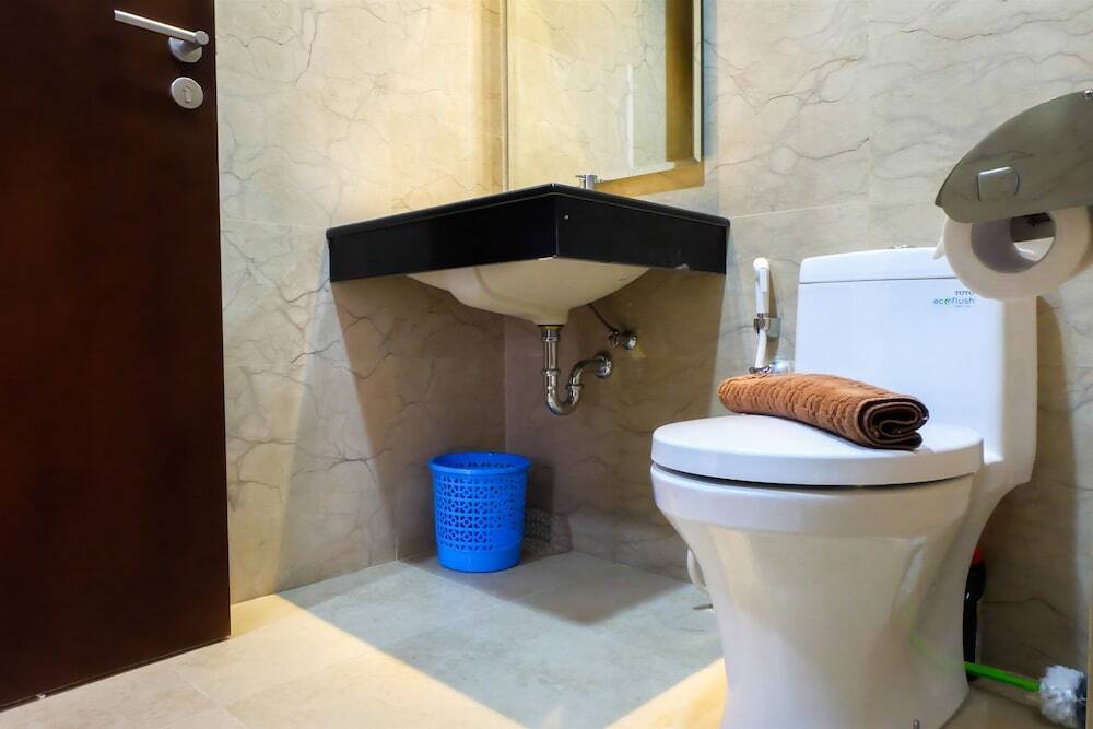 Джакарта: The 6Th Floor Lavenue Apartment