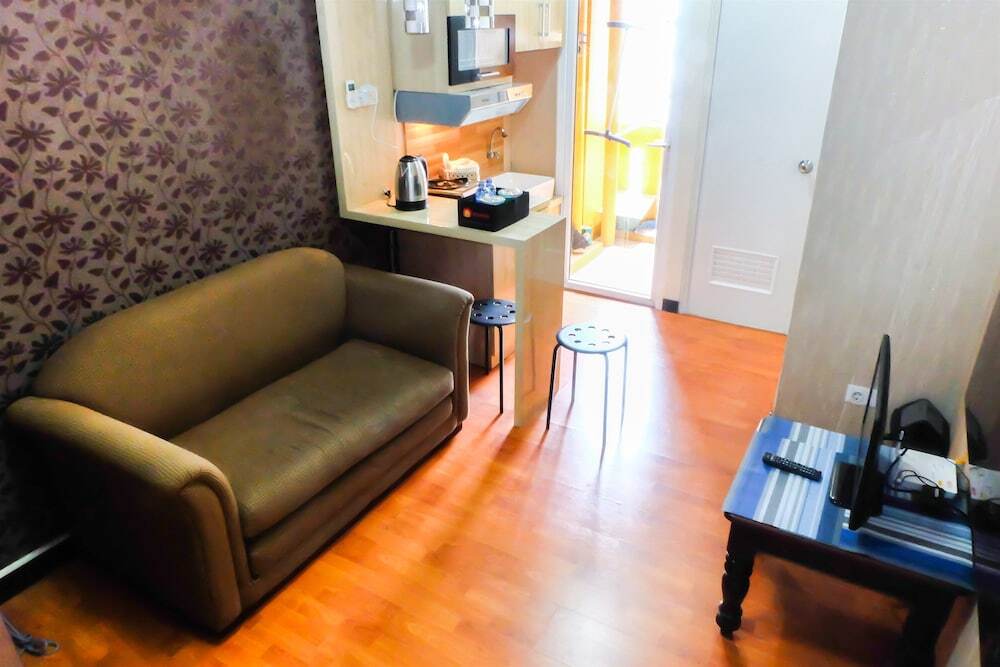 Best Location Green Pramuka Apartment — фото 1