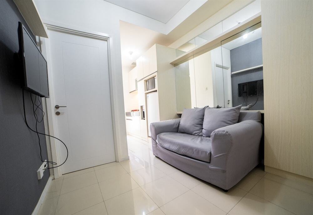 Бандунг: Contemporary Near Cihampelas at Parahyangan Residence Apartment