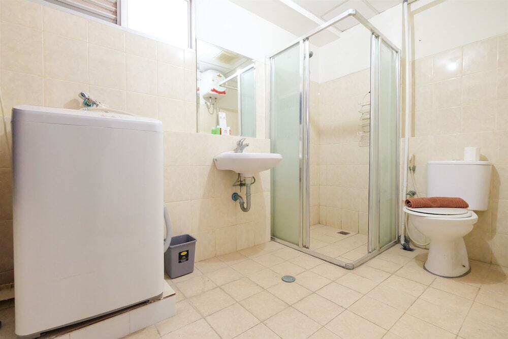 Джакарта: Comfortable The Wave Apartment near Epicentrum Kuningan