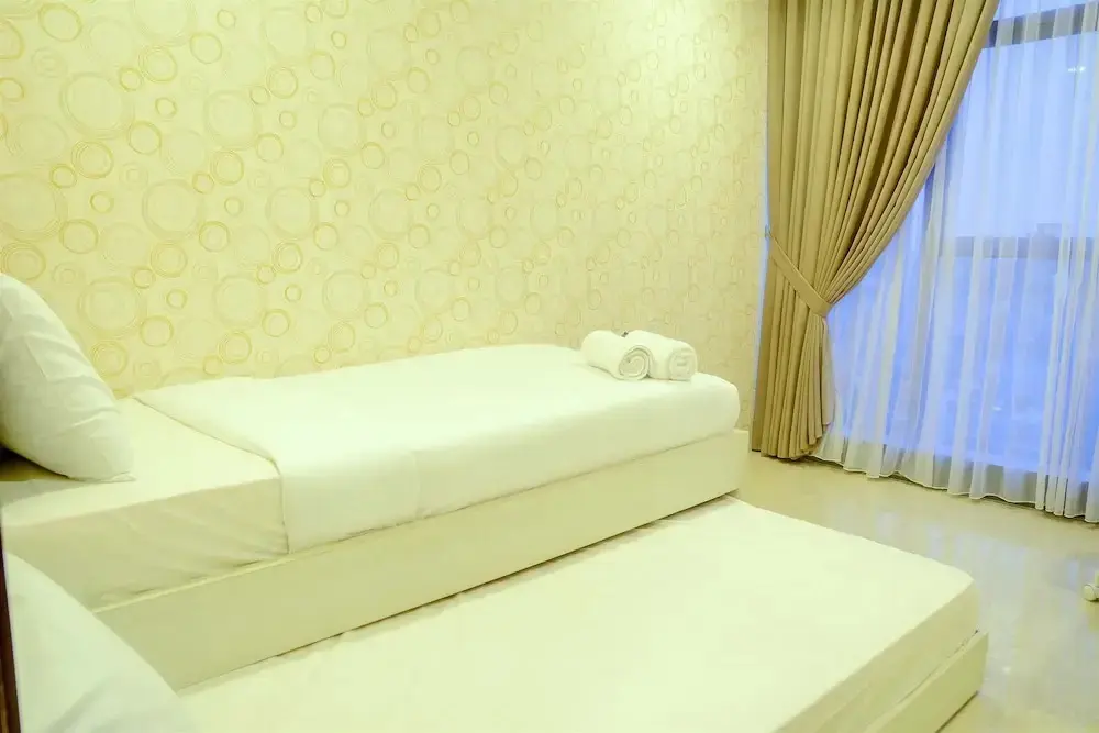Джакарта: Spacious and Modern L'Avenue Apartment