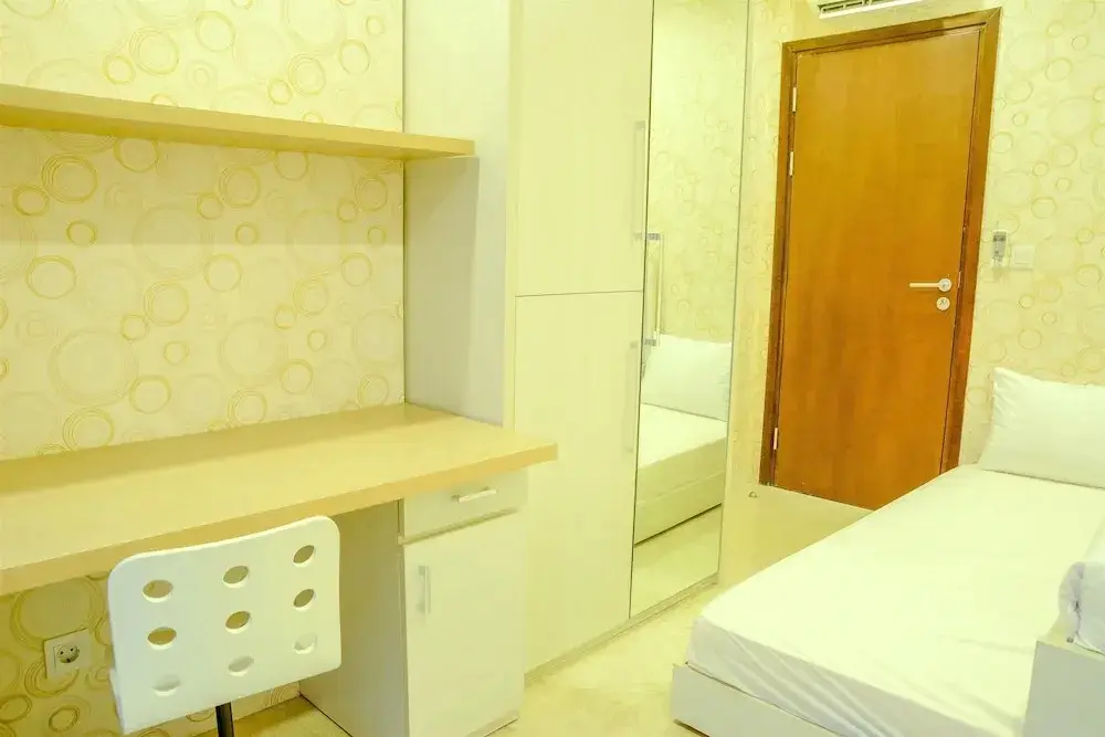 Джакарта: Spacious and Modern L'Avenue Apartment
