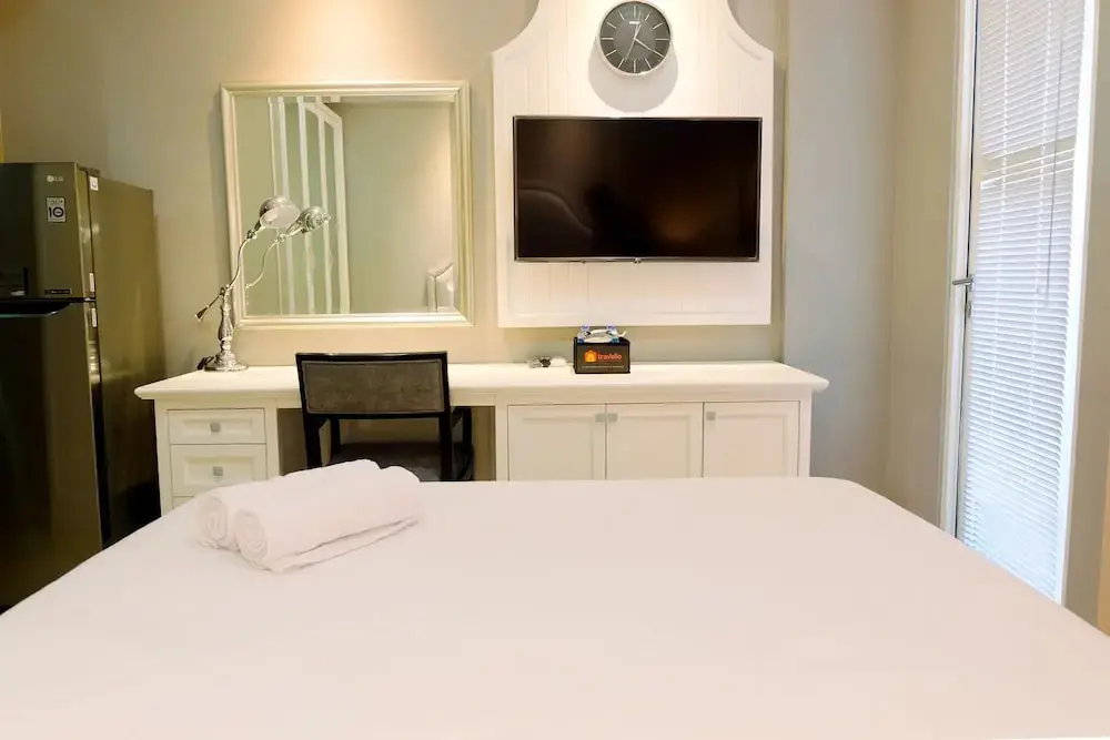 Джакарта: Elegant Studio Menteng Park Apartment