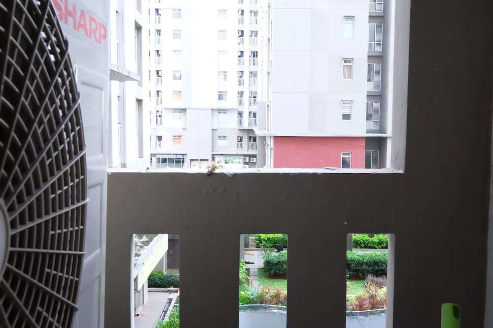 Джакарта: Green Bay Pluit Apartment With Direct Access To Shopping Center
