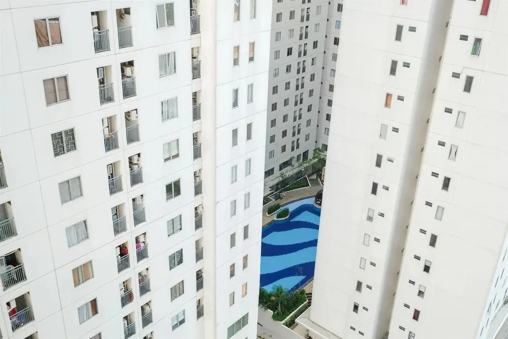 Джакарта: New & Clean Bassura City Apartment