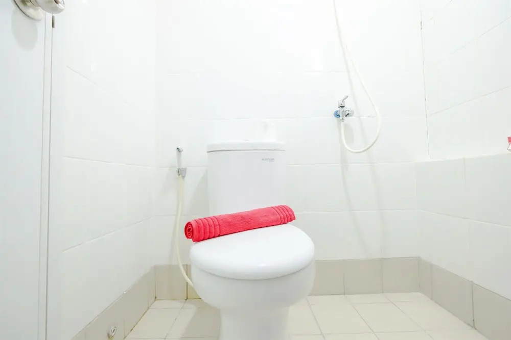 Джакарта: New & Clean Bassura City Apartment