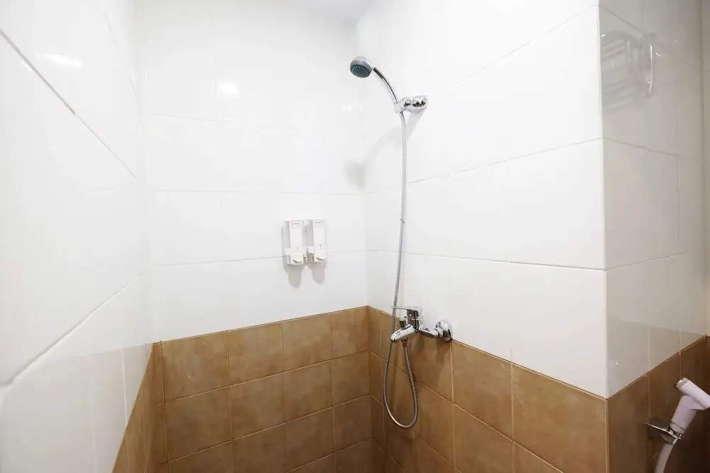 Джакарта: Clean And Tidy Green Pramuka Apartement