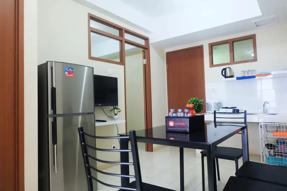 Джакарта: Cozy Green Park View Daan Mogot Apartment