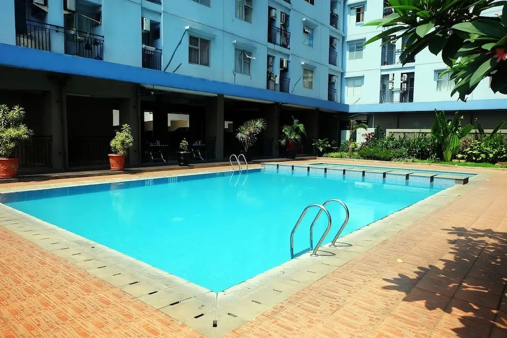 Джакарта: Cozy Green Park View Daan Mogot Apartment