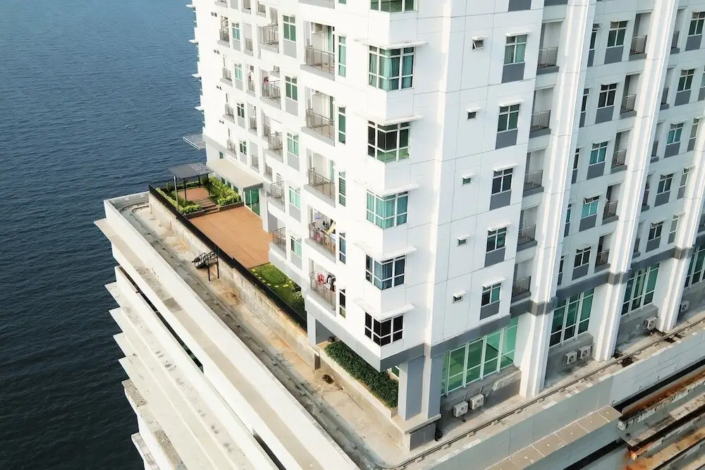 Best Price Greenbay Apartment beside Baywalk — фото 1