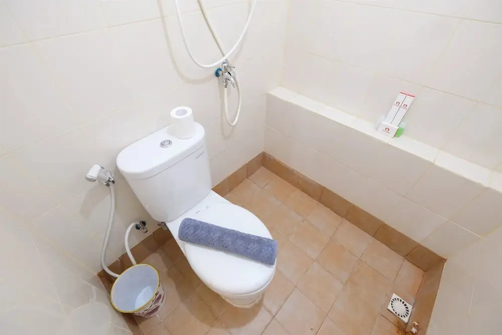 Джакарта: Best Price & Comfy Bassura City Apartment