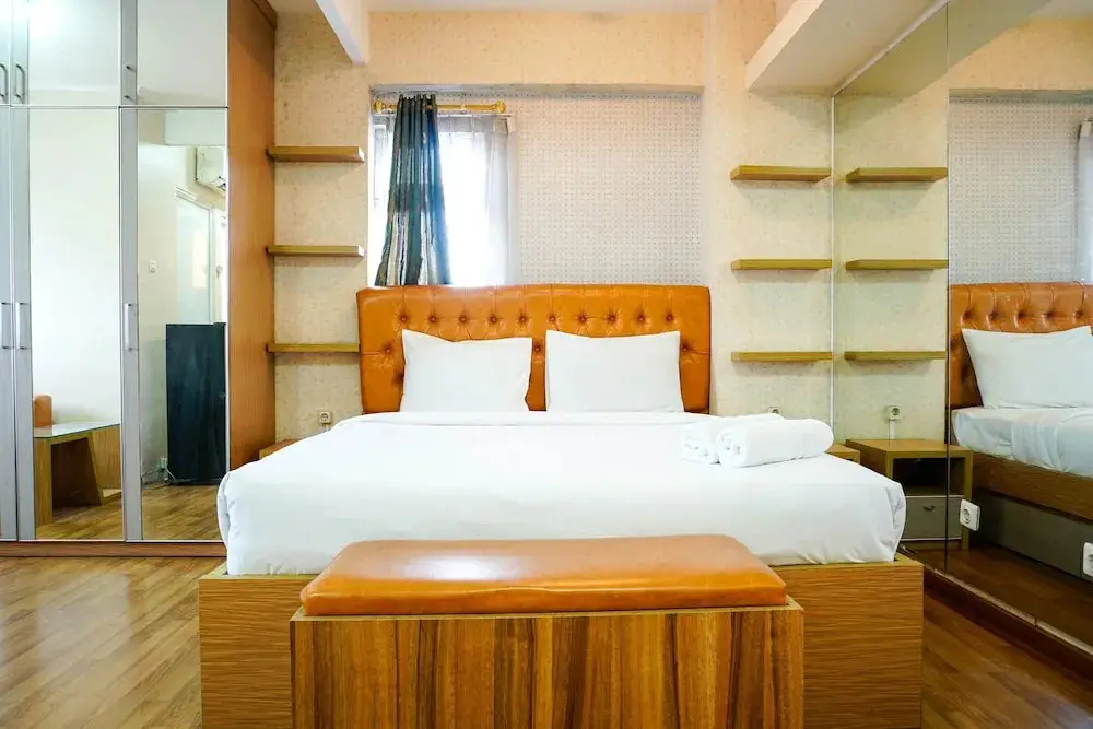 Джакарта: Furnished Studio with Comfortable Design Green Pramuka Apartment