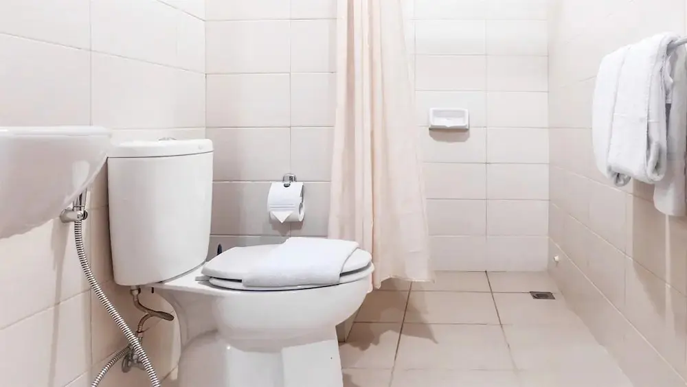 Джакарта: Homey Woodland Park Apartment Near Kalibata Plaza