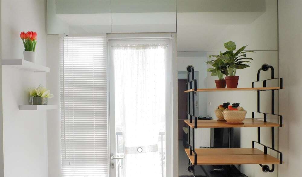 Джакарта: Homey and Minimalist Signature Park Grande Apartment