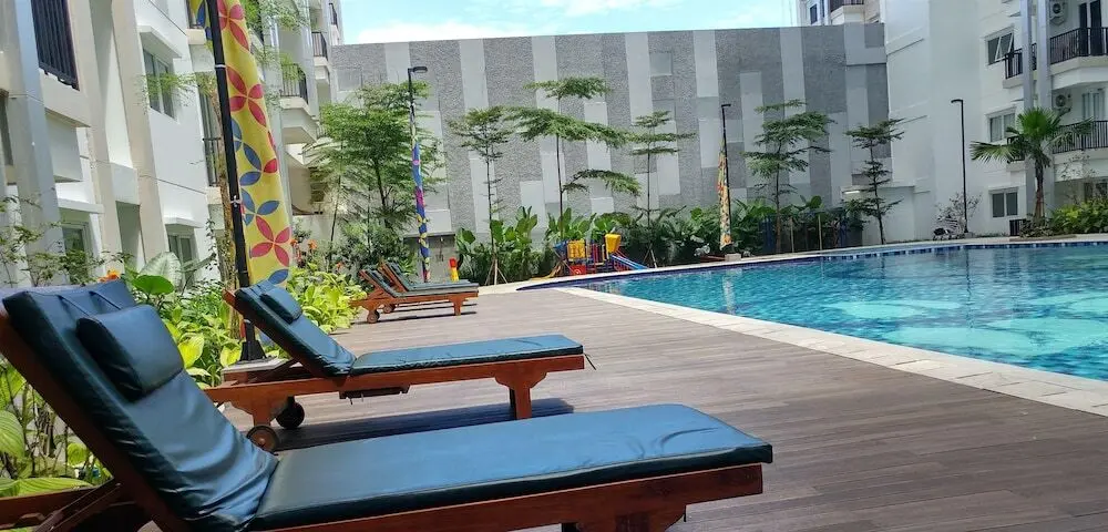 Джакарта: Homey and Minimalist Signature Park Grande Apartment