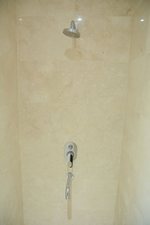 Джакарта: Artistic Room Lavenue Apartment