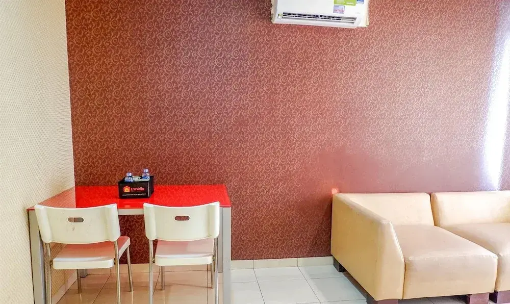 Джакарта: Simply Homey Gardenia Boulevard Apartment