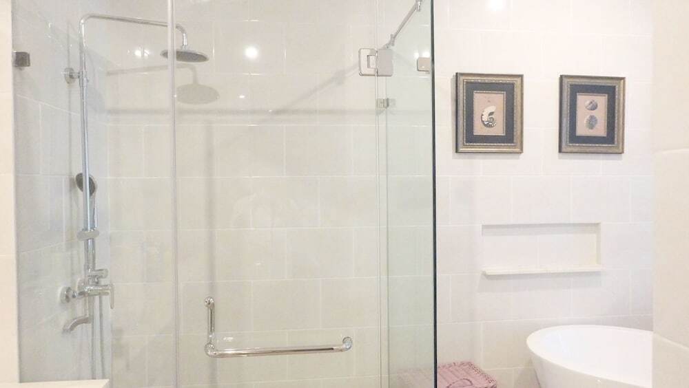 Джакарта: Luxury Spacious St Moritz Presidential Puri