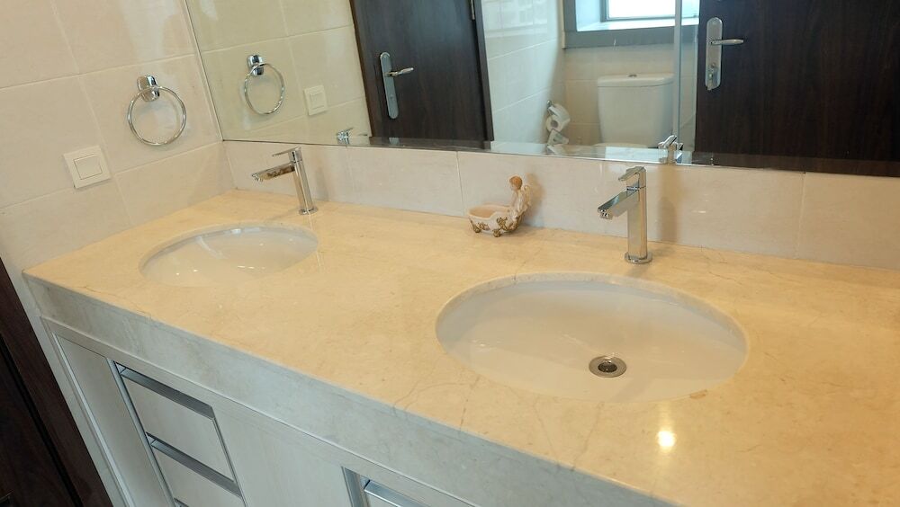 Джакарта: Luxury Spacious St Moritz Presidential Puri