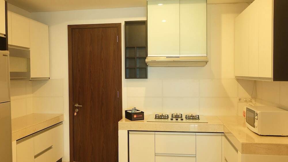 Джакарта: Luxury Spacious St Moritz Presidential Puri