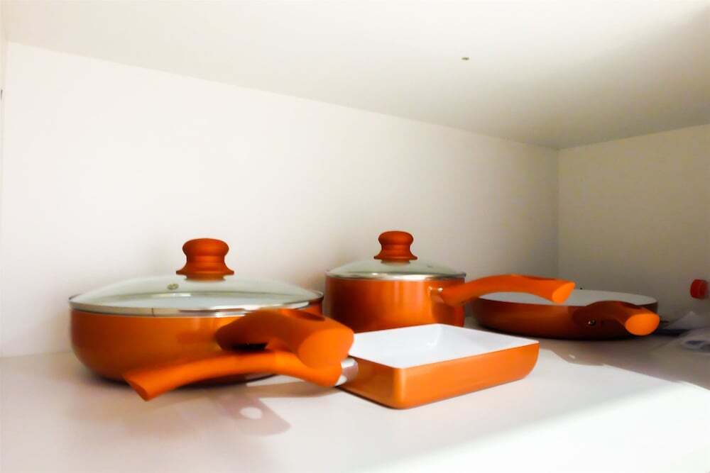 Джакарта: The 5Th Floor Lavenue Apartment