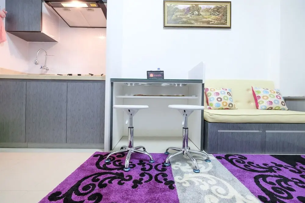 Джакарта: New Furnished Bassura City Apartment