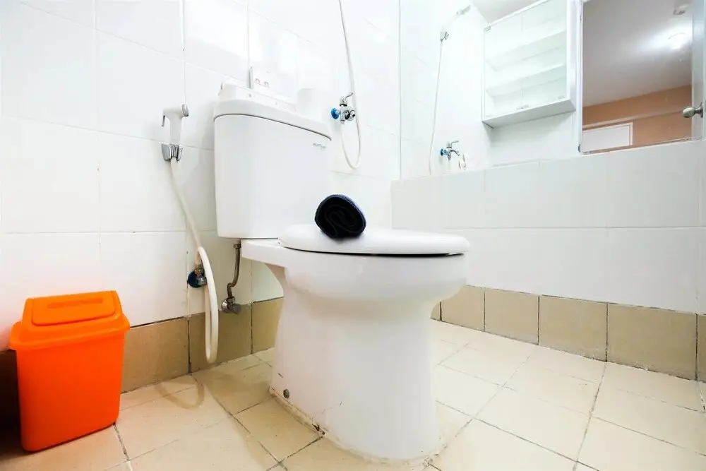 Джакарта: Luxurious Bassura City Apartment with Mall Access