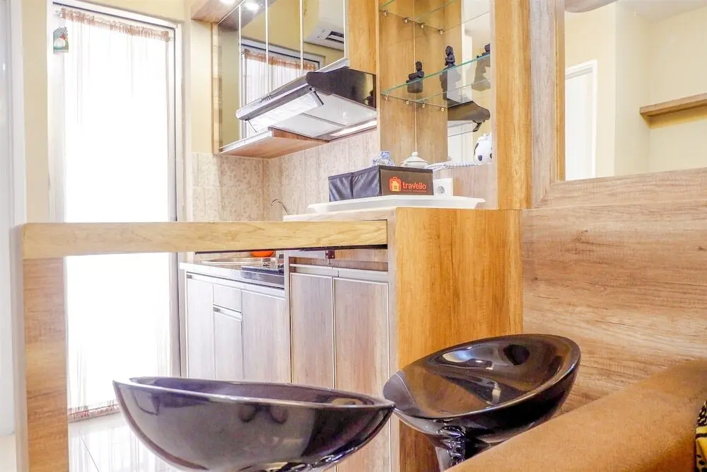 Джакарта: Simply Homey Bassura City Apartment
