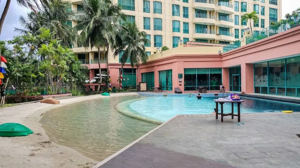 Джакарта: Luxurious and Spacious Casablanca Apartment next to Kokas
