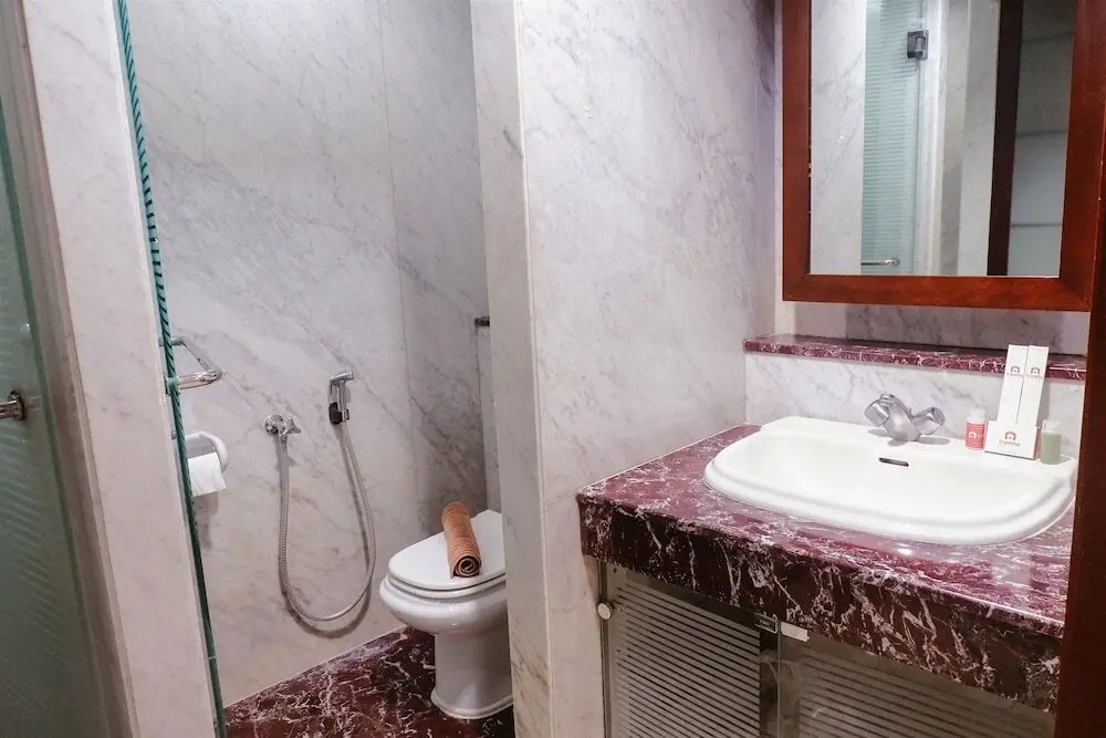 Джакарта: Luxurious and Spacious Casablanca Apartment next to Kokas