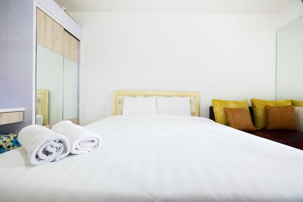 Джакарта: Comfy and Cozy Studio Bassura City Cipinang Apartment