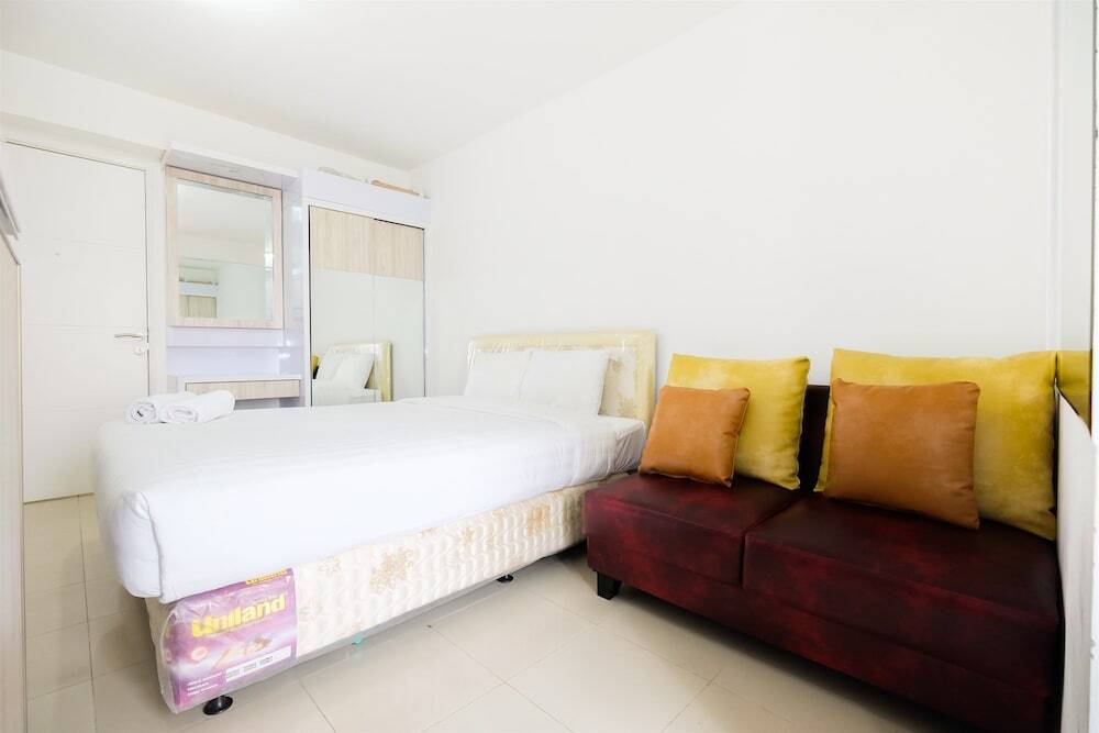 Джакарта: Comfy and Cozy Studio Bassura City Cipinang Apartment
