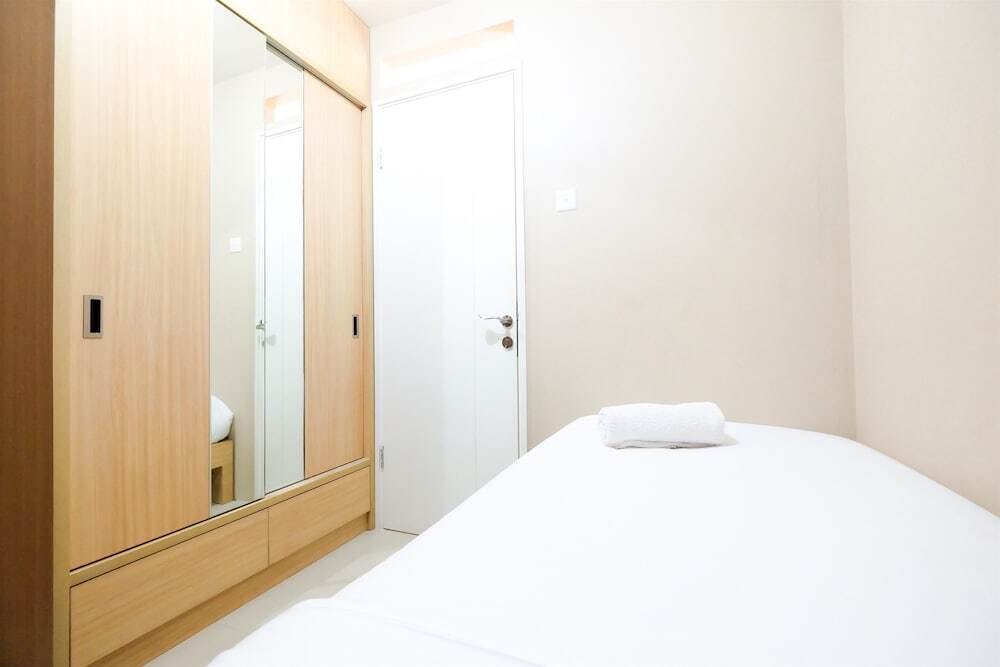 Джакарта: Comfy Green Palace Kalibata Apartment
