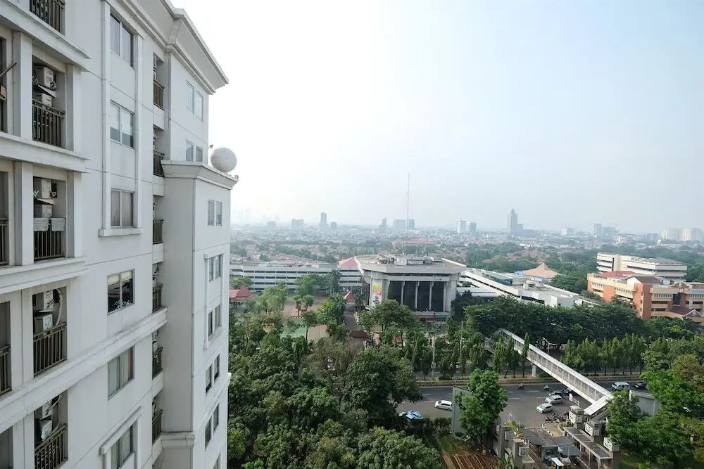 Джакарта: Comfy Green Palace Kalibata Apartment