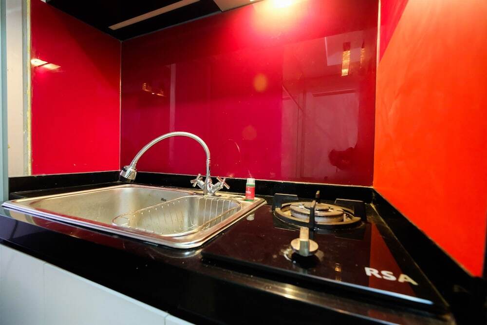 Джакарта: Homey Green Lake Sunter Apartment