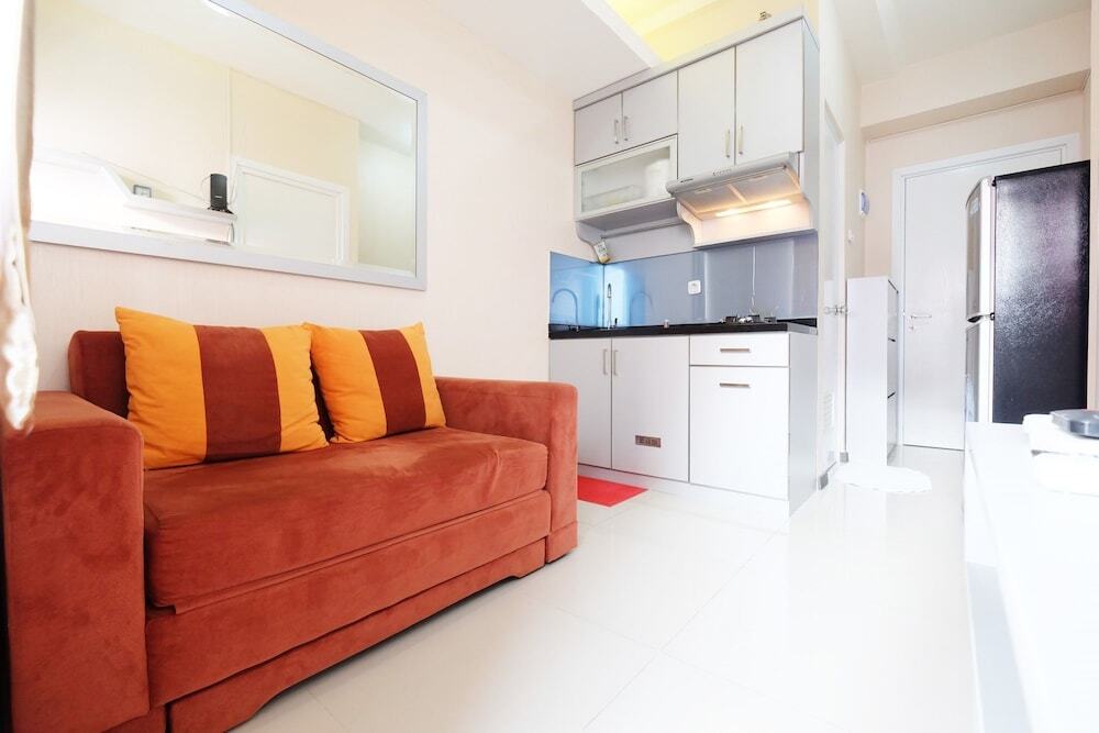 Джакарта: Green Pramuka City Apartment