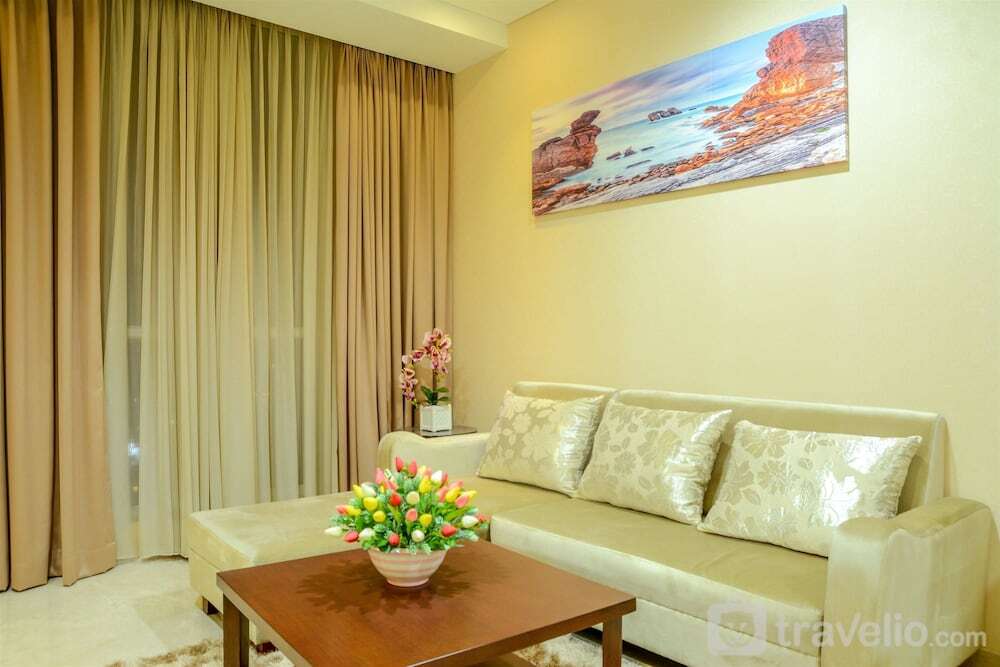 Джакарта: Spacious Four Winds Apartment with City View