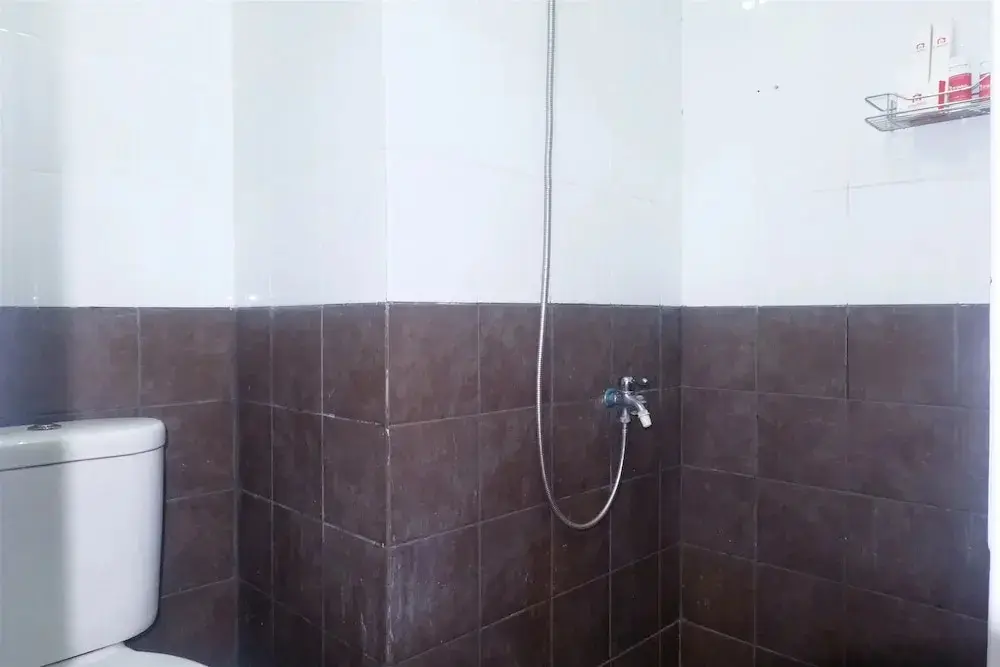 Джакарта: Best Price Green Pramuka Apartment