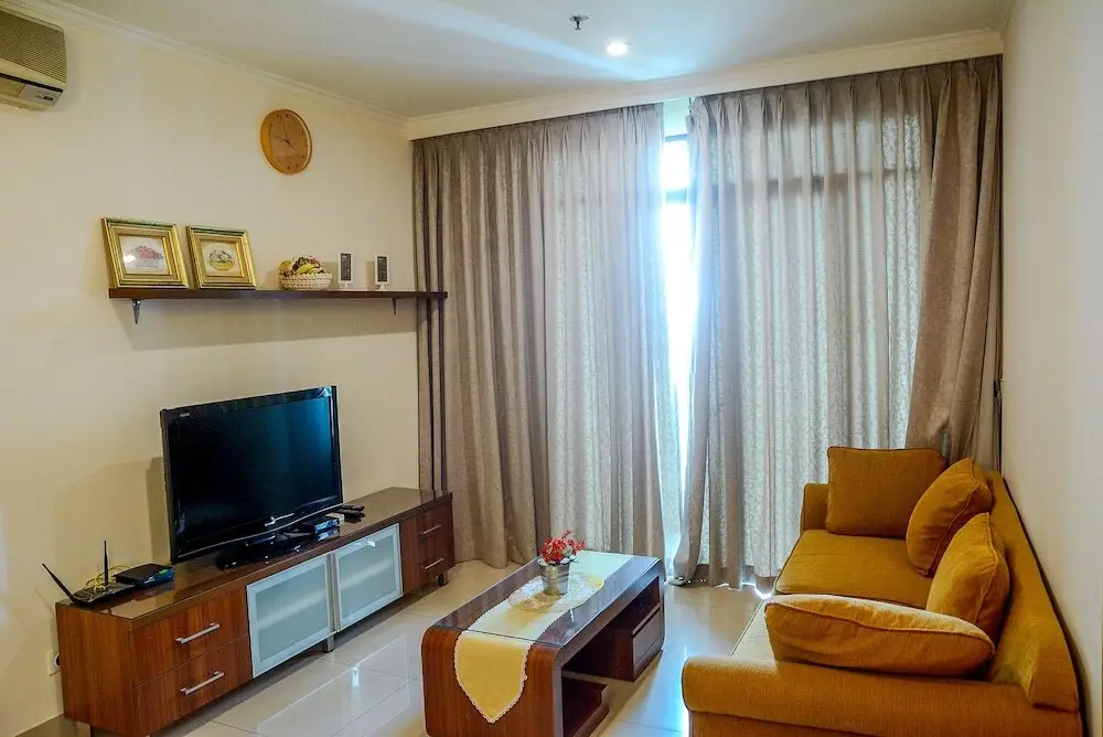 Джакарта: Best Spacious Hampton's Park Apartment