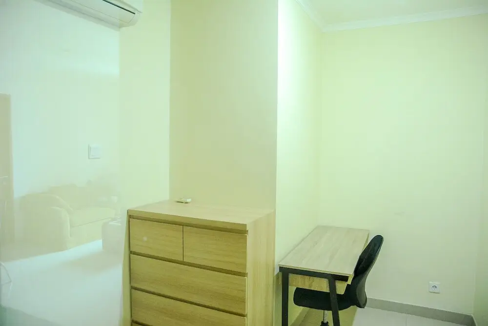 Джакарта: Best Spacious Hampton's Park Apartment
