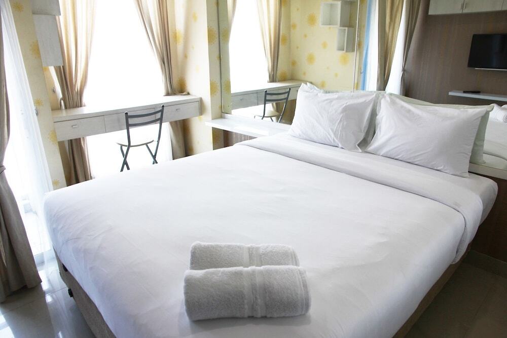 Бекаси: Fully Furnished Studio Apartment @ Grand Dhika City
