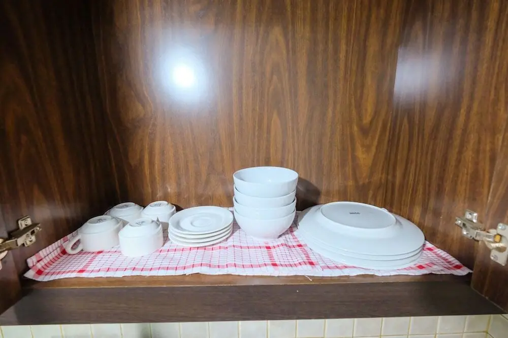 Джакарта: Spacious Riverside Pluit Apartment