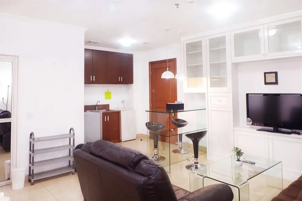 Джакарта: Homey Paladian Park Apartment Near Moi Kelapa Gading