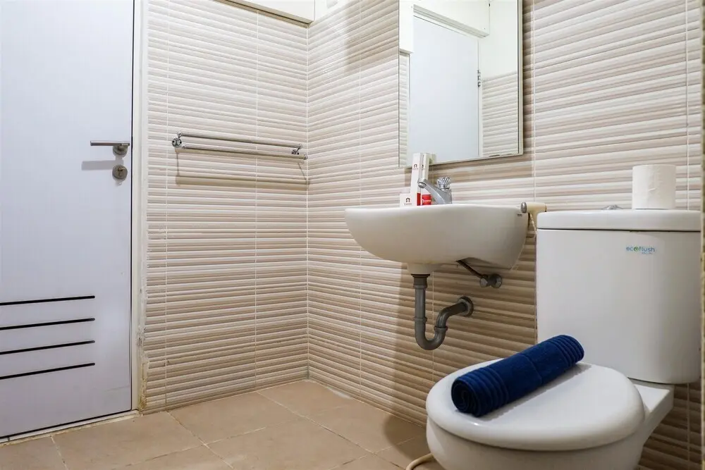 Сурабая: Apartment at Puncak Bukit Golf with City View