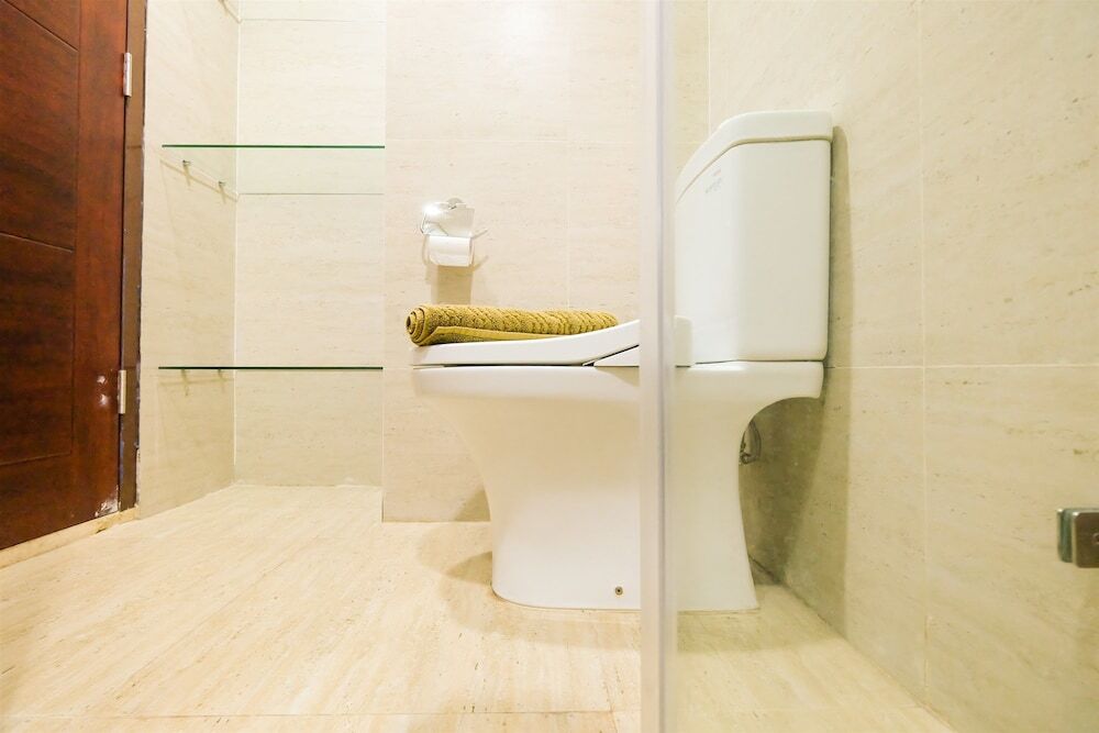 Южный Тангеранг: Spacious Luxury Studio Room The Accent Apartment near Lotte Avenue Bin