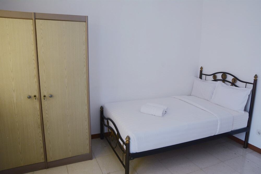 Джакарта: Strategic Studio Maple Park Apartment Near Kemayoran and Sunter