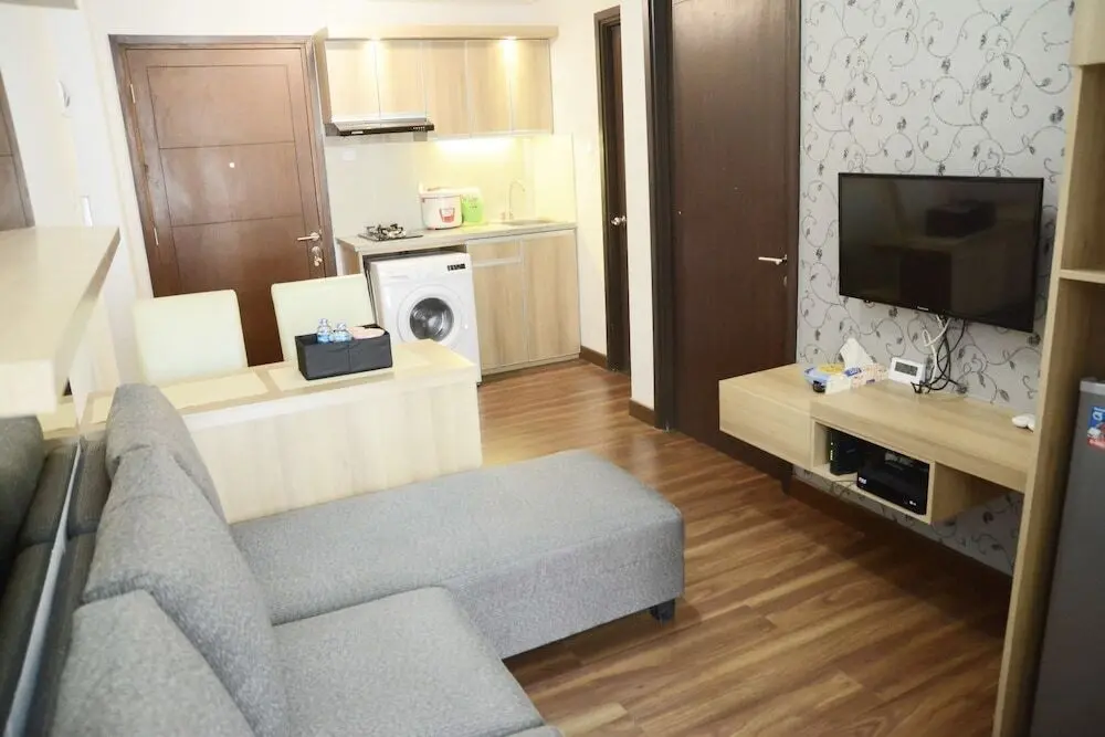 Джакарта: Cozy at Aspen Apartment Near To Mall